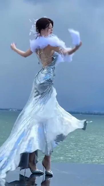 Cô gái Trung Quốc xinh đẹp đang nhảy múa 318 #shorts #tiktok #douyin #dance #beautiful